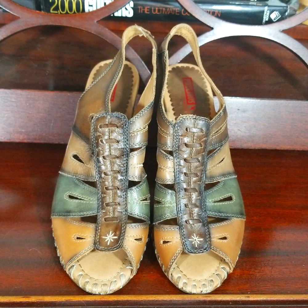 Pikolinos Leather tri color sling back sandals Sz 41